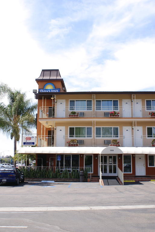 Days Inn Harbor View San Diego Exterior foto