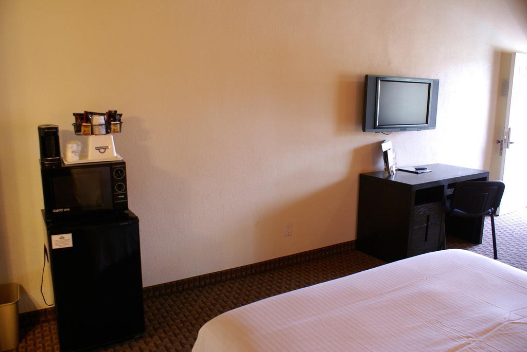 Days Inn Harbor View San Diego Exterior foto